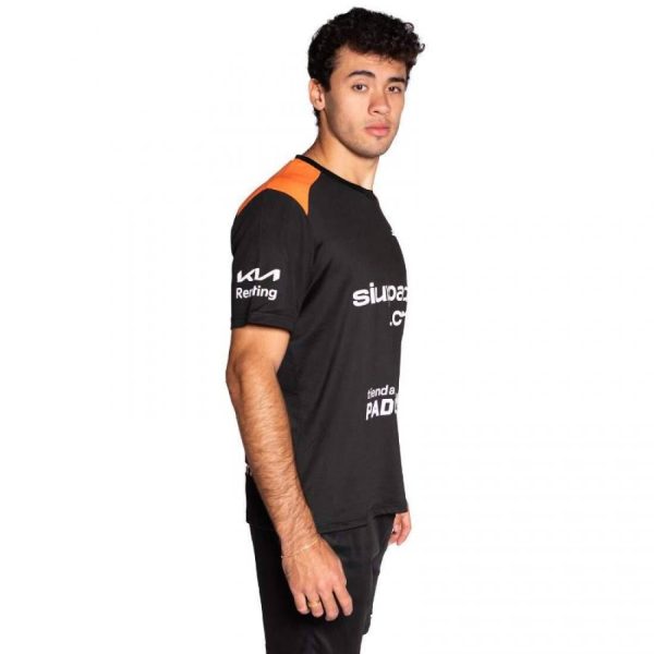 ⁦Siux Leo Augsburger Fenix Official Black Orange T-Shirt⁩ - الصورة ⁦3⁩